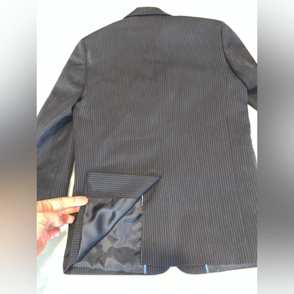 Lord & Taylor boys navy Pinstripe Blazer 2 button